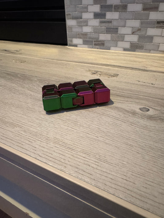 3-D infinity cube 