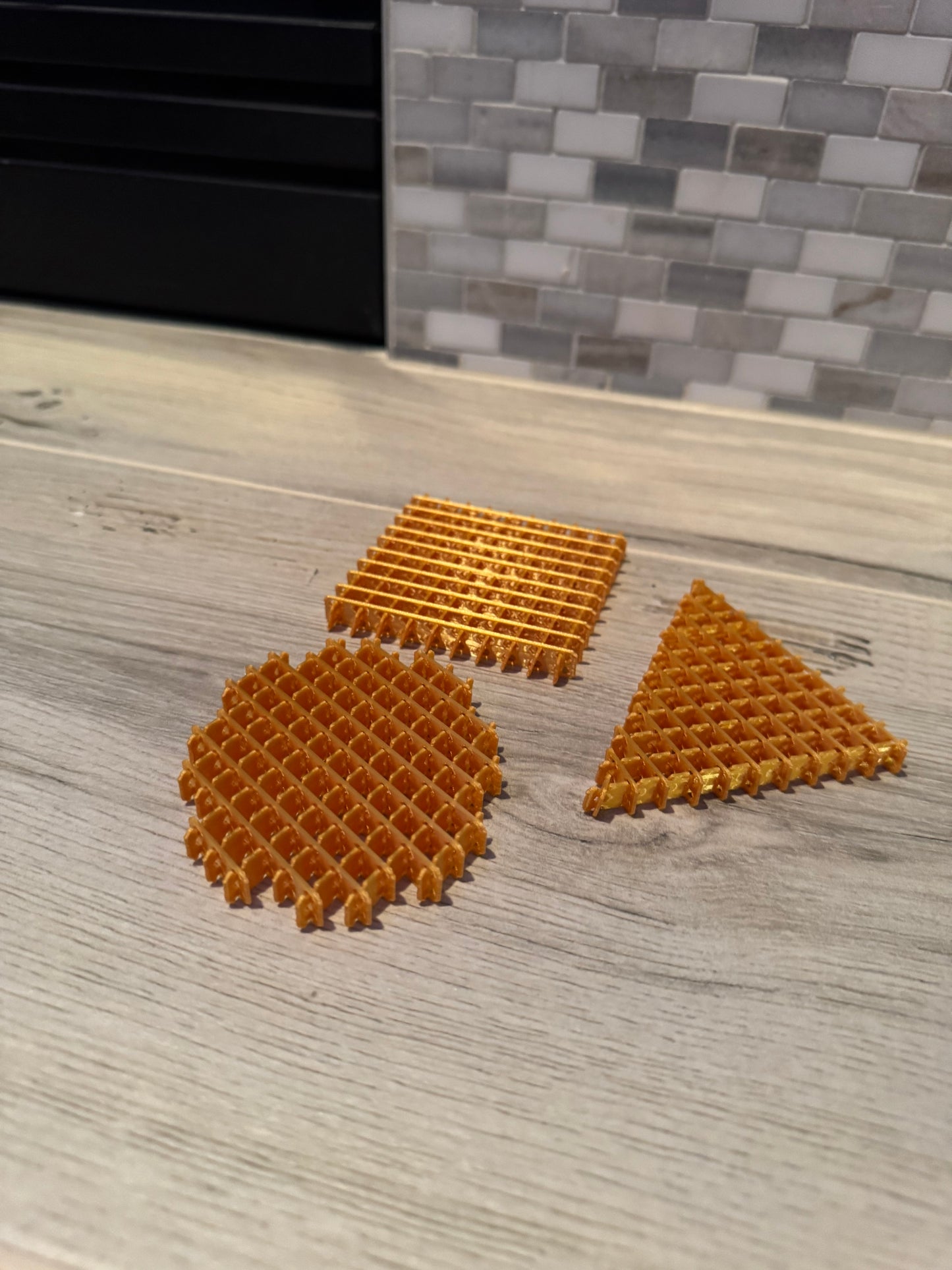 3-D collapsible honeycomb ￼