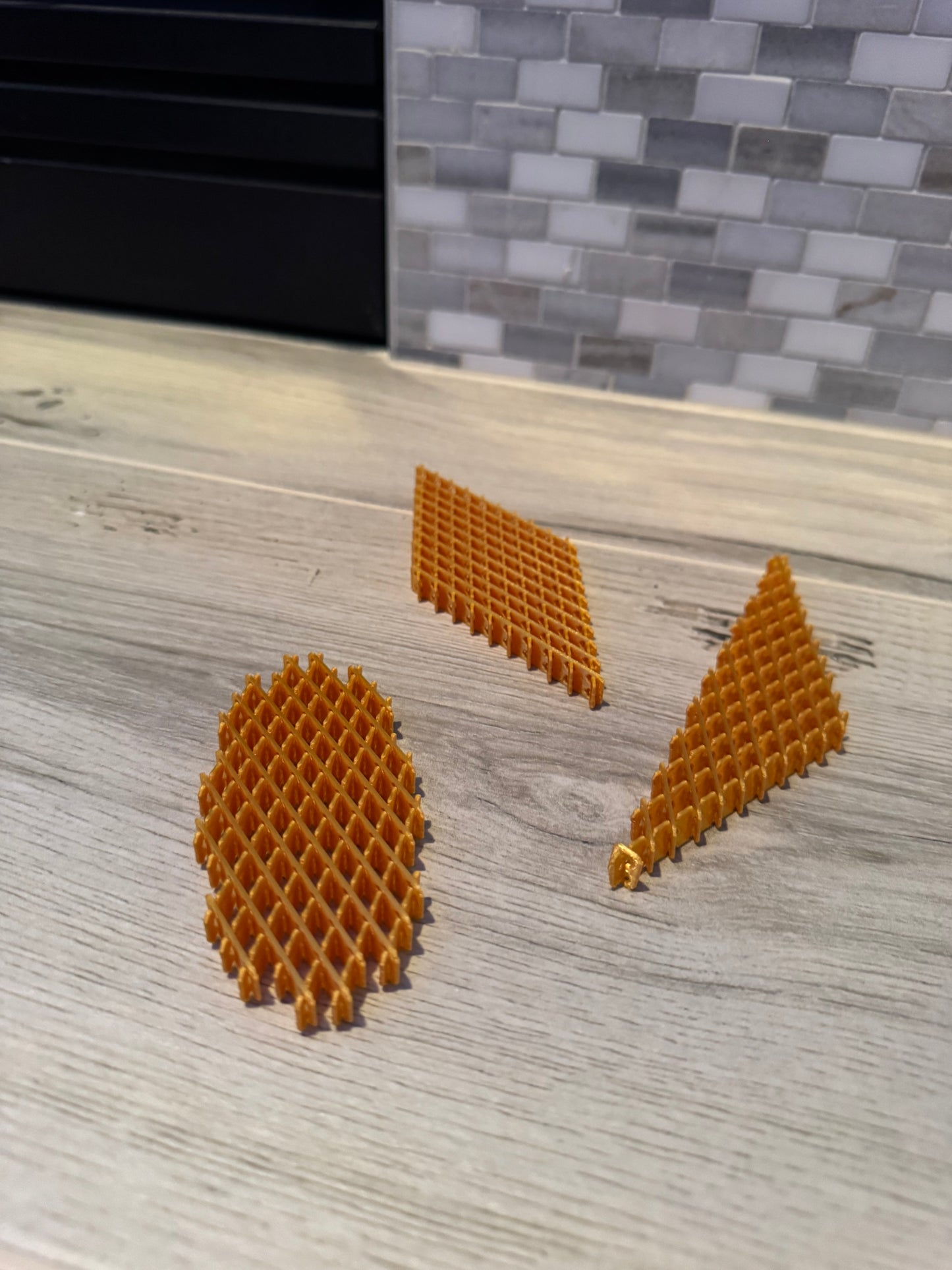 3-D collapsible honeycomb ￼